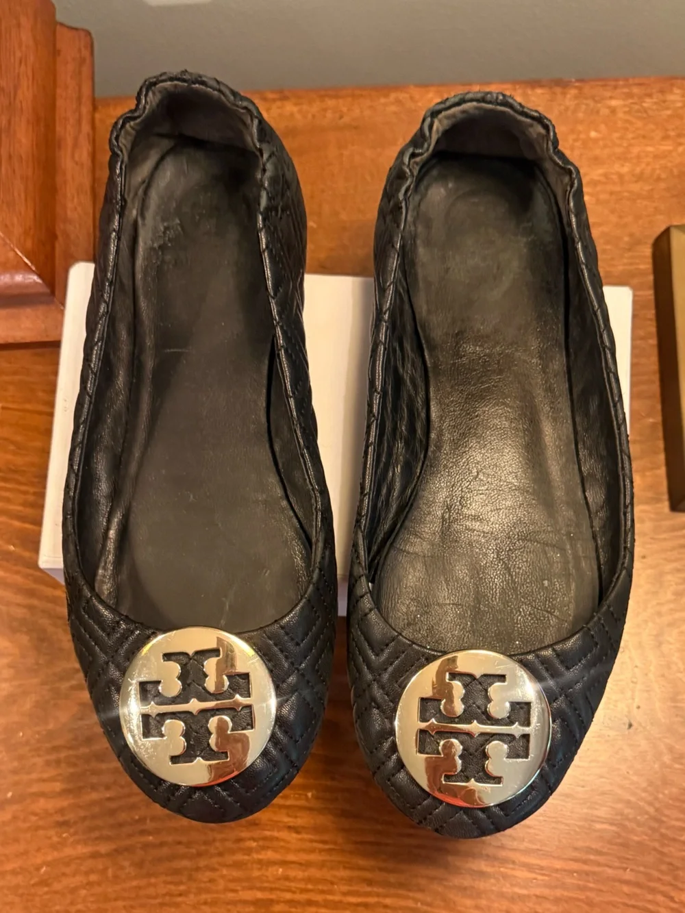 Tory Burch Quilted Minnie Ballet Flat in Perfect Black/Gold MSRP$238 Size 8